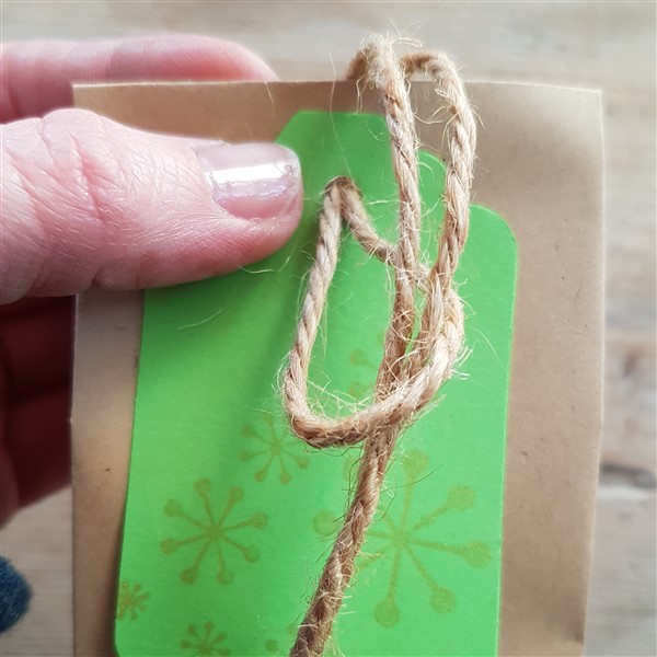 leftfootdaisy-twelve-days-christmas-attaching-label-two