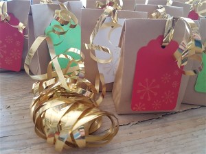 leftfootdaisy-twelve-days-christmas-twelve-bags