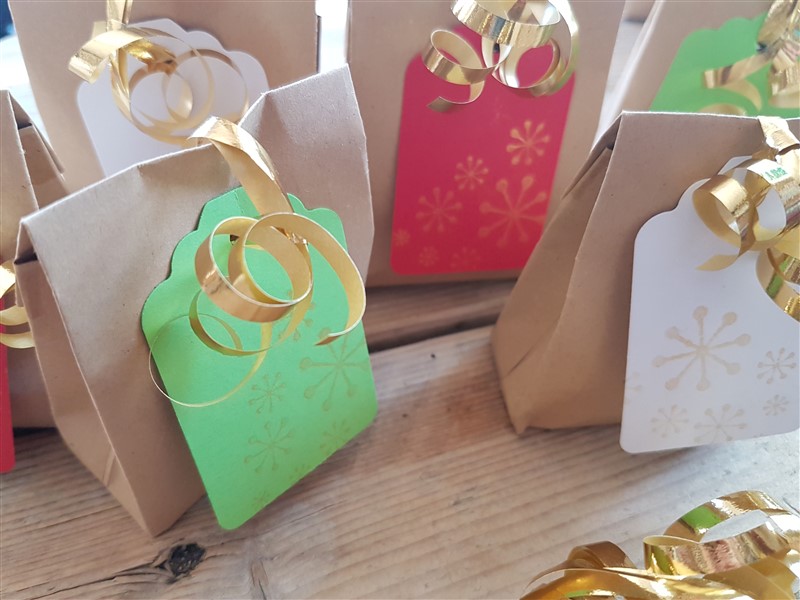 Leftfootdaisy-twelve-days-christmas-main-image