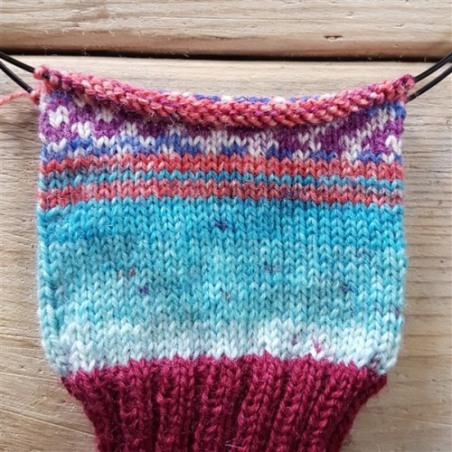 Leftfootdaisy-hayfever-sufferer-knitting-woes-sweet-and-spicy-sock