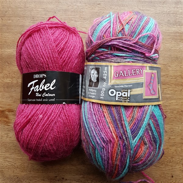 leftfootdaisy-Strokkur-new-socks-cast-on