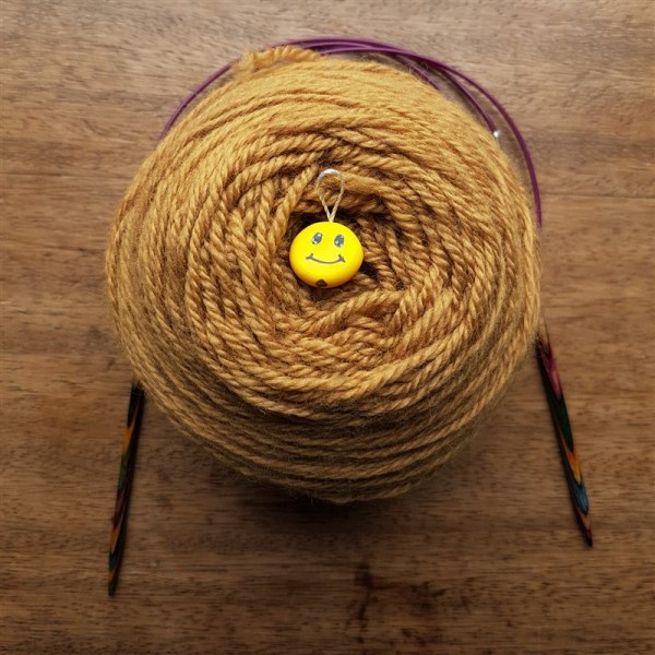 leftfootdaisy-yarnfolk-swag-and-knitting-gaffs-ripped-back-yarn