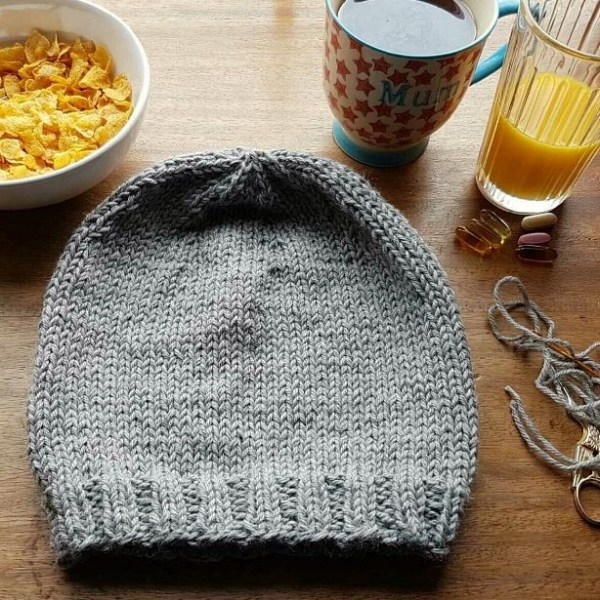 leftfootdaisy-reflections-on-a-knitted-christmas-part-3-the-girls-grey-birthday-hat
