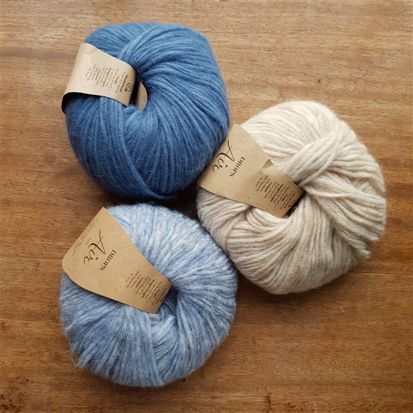 leftfootdaisy-too-many-baby-hats-new-yarn